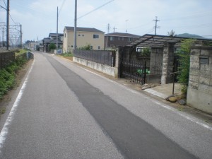 東道路